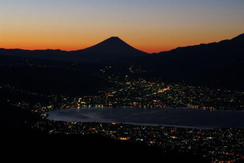 高ボッチ高原から諏訪湖と富士山