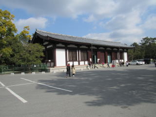 興福寺の国宝館