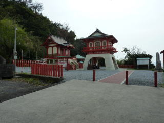 長崎鼻の神社